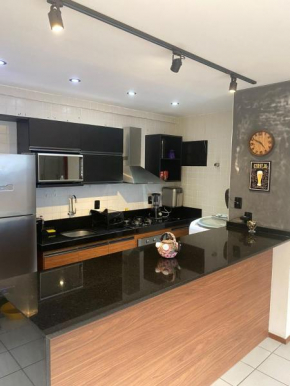 Quarto e sala a 1 rua da praia de Pajuçara